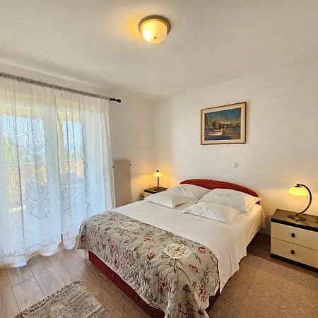 Apartmán Blaz Nv 1 - 150m From The *